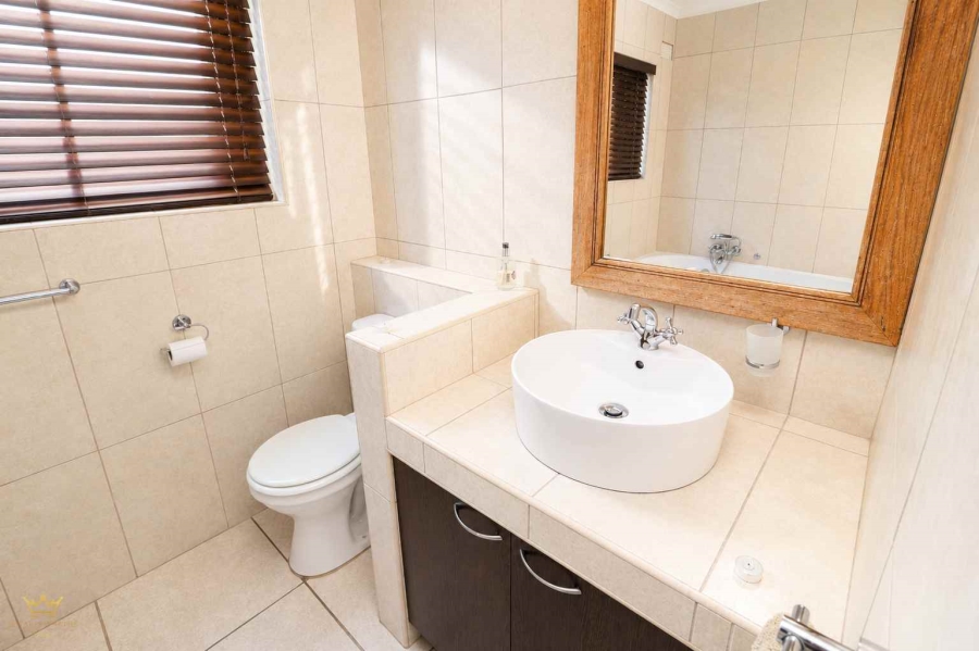 4 Bedroom Property for Sale in Bettys Bay Western Cape